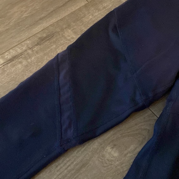 Alo Sheila legging in rich navy s - Picture 4 of 5